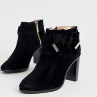 Ted Baker - Anaedi - Bottines à talons en daim avec nud-Noir Asos